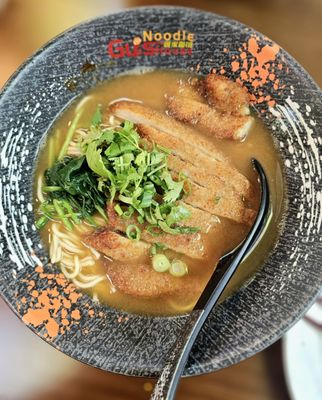 Gu's Noodle House by null