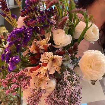 Poppy Cart - Floral Designers Near Me