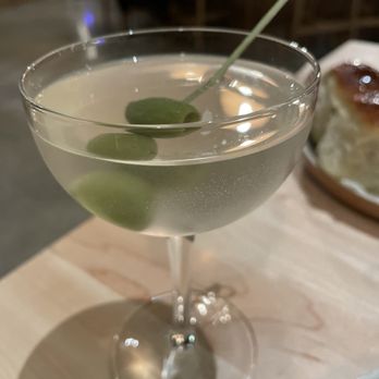 Luma Bar & Eatery - Martini - Mediterranean Near Me - Petaluma, California Luma Bar & Eatery - Martini - Mediterranean Near Me - Petaluma, California