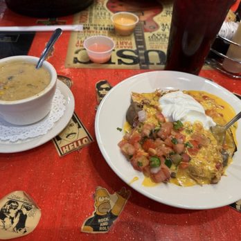 Feldman's Wrong Way Diner - Chicken poblano soup and Mexican-spud - Diners Near Me - Canyon, Texas