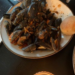 Bellini - Muscheln in Tomatensoße