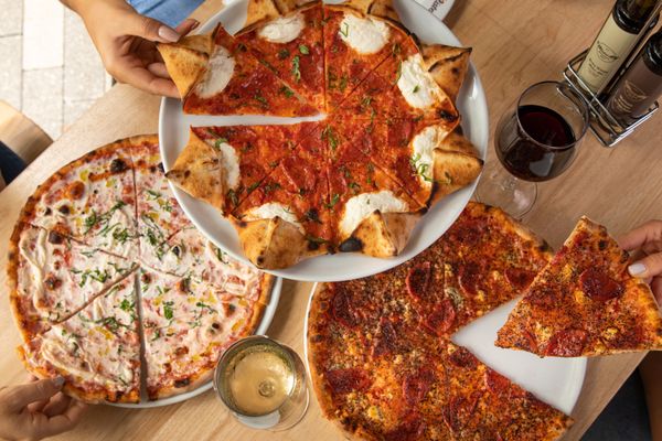 Mister O1 Extraordinary Pizza - Doral by null