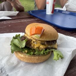 Deluxe Double Cheeseburger Deluxe Double Cheeseburger
