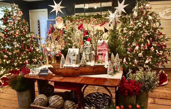 THE HISTORICAL CHRISTMAS BARN - Updated November 2024 - 67 Photos & 11 