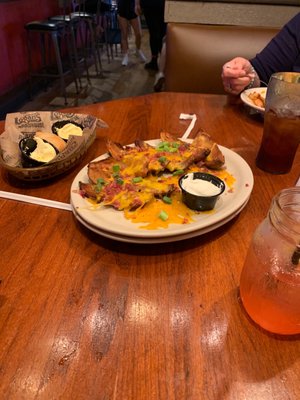 Logan's Roadhouse by null