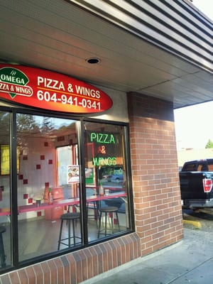 omega pizza & wings
