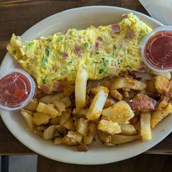 The Original Tryon House Restaurant - Western omelette - Breakfast & Brunch Near Me - Charlotte, North Carolina