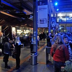 Hampstead Theatre - Popular bar area