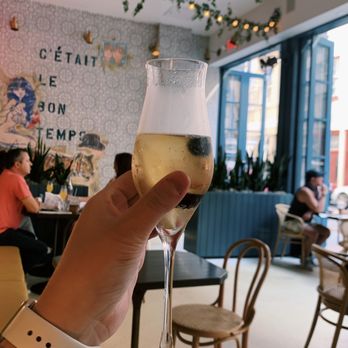Justine - champagne with mimosa accoutrements - French Near Me - New Orleans, Louisiana Justine - champagne with mimosa accoutrements - French Near Me - New Orleans, Louisiana