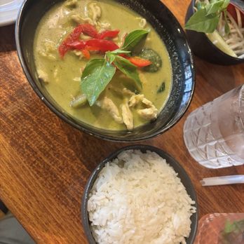 OBAO - CHICKEN GREEN CURRY - Asian Fusion Near Me - New York, New York