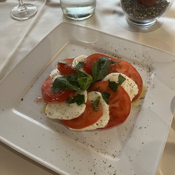 Arcobaleno - Caprese salad - Pizza Near Me - Unterseen, BE