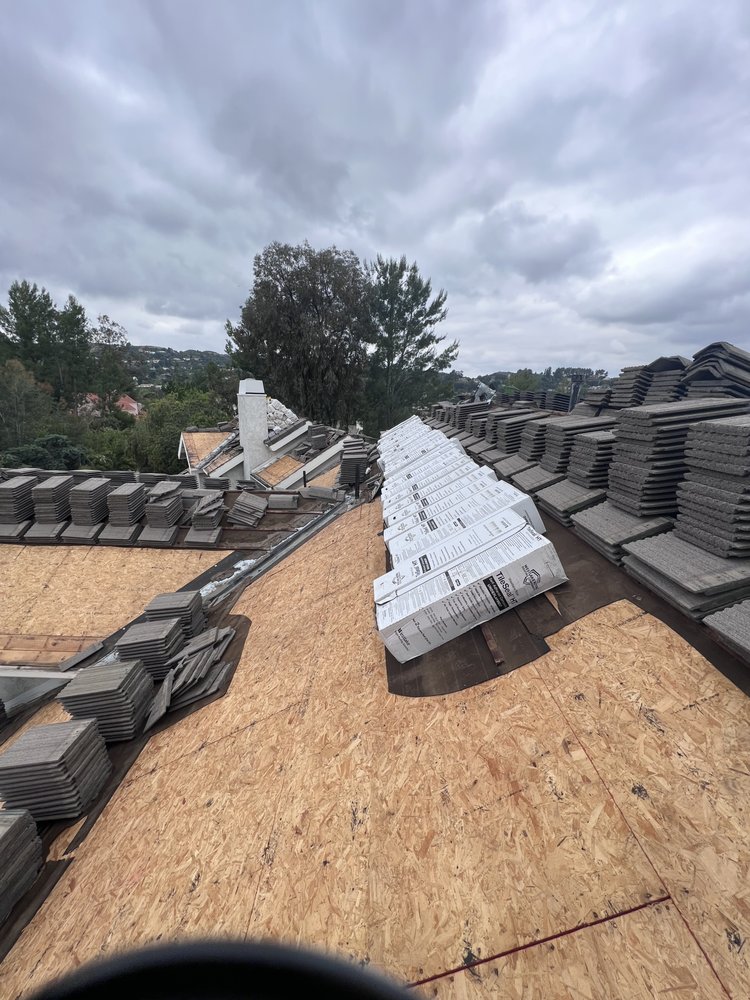 Slide of AAA Jack The Roofer