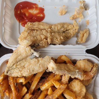 Bed-Stuy Fish Fry - I tried..its not tasty - Seafood Near Me - Brooklyn, New York