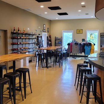 Vineyard 2121 - the tasting area of a winery - Wine Tasting Room Near Me - Benton Harbor, Michigan Vineyard 2121 - the tasting area of a winery - Wine Tasting Room Near Me - Benton Harbor, Michigan