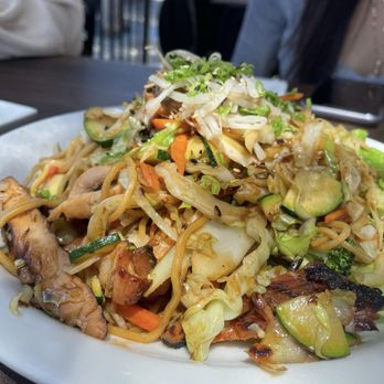 Mikko Sushi - Chicken Teriyaki Bowl - Sushi Bars Near Me - Escondido, California Mikko Sushi - Chicken Teriyaki Bowl - Sushi Bars Near Me - Escondido, California