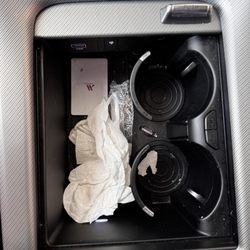 Avis Rent A Car - Old tissues