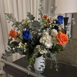 Flowerama of America - I had to keep one of them to take back to the hotel after the event because they smelled amazing and just brought me so much joy!