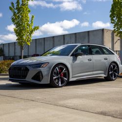 Audi Bellevue - A new Audi RS6 Avant in the Audi Bellevue parking lot