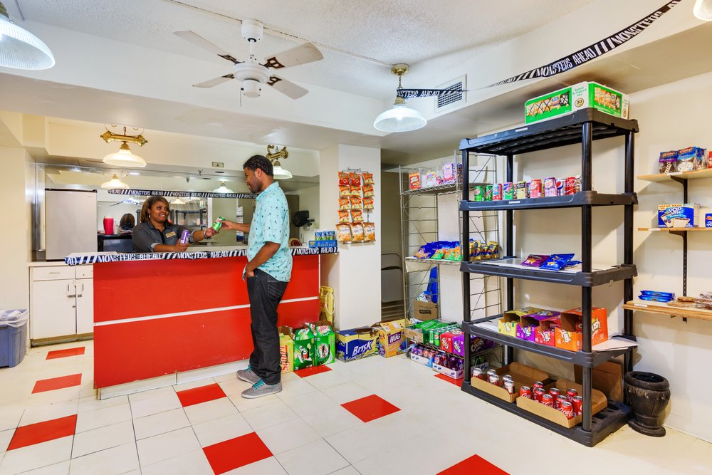 CITY VIEW MULTI CARE CENTER Updated September 2024 5825 W Cermak Rd