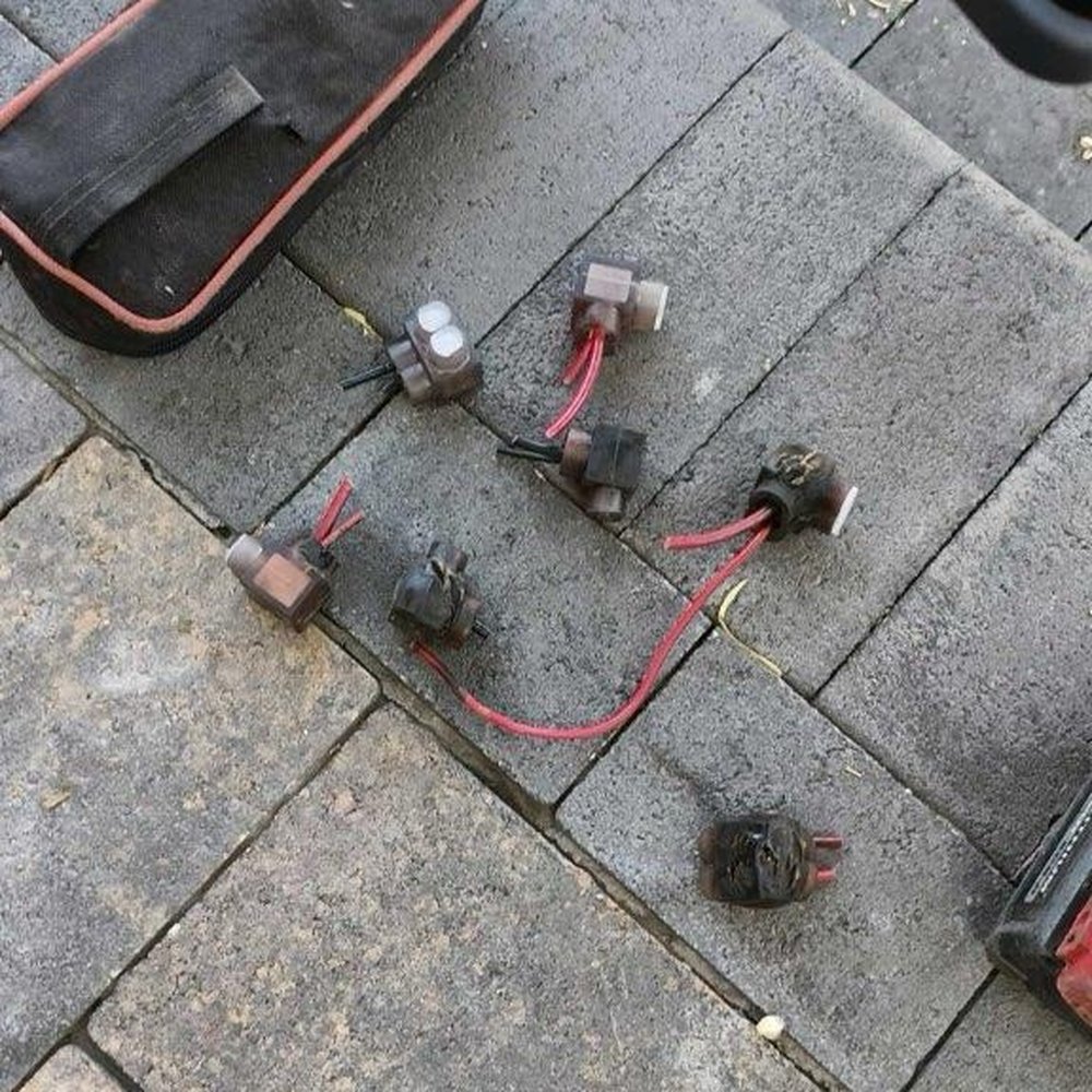 Legion Solar Power - Burnt up wiring from the Legion Solar install - Solar Installation Near Me - North Las Vegas, Nevada Legion Solar Power - Burnt up wiring from the Legion Solar install - Solar Installation Near Me - North Las Vegas, Nevada