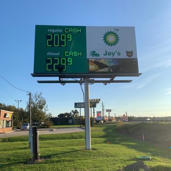 Jay's Fuel Stop - Jay's Road Sign - Gas Stations Near Me - Metter, Georgia