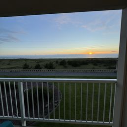 2nd floor balcony 2nd floor balcony