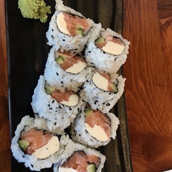 Sen Sushi - Cream cheese roll and tuna - Sushi Bars Near Me - Rosemead, California Sen Sushi - Cream cheese roll and tuna - Sushi Bars Near Me - Rosemead, California