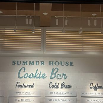 Summer House - Front of the restaurant where the cookies are - New American Near Me - Las Vegas, Nevada Summer House - Front of the restaurant where the cookies are - New American Near Me - Las Vegas, Nevada