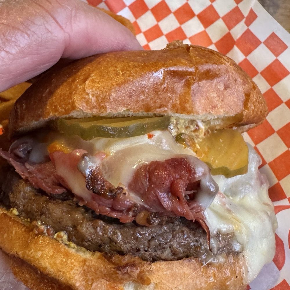 Pastrami burger