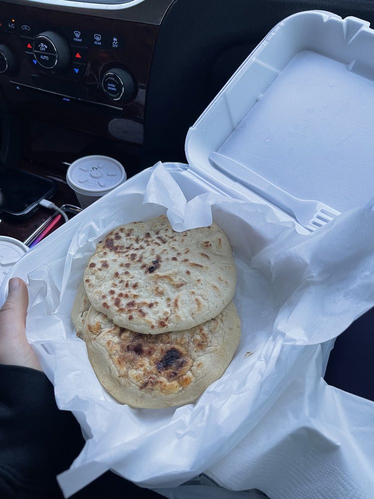 Food from El Pulgarcito