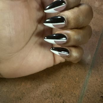 Providence Nail Spa - Love this  nail salon it's very professional they get you in and out. Also let's get into the graphics on my nails these ladies are the best - Nail Salons Near Me - Clifton Heights, Pennsylvania