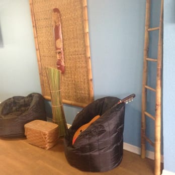 Kavasutra Kava Bar - a pair of skis and a chair - Coffee & Tea Near Me - Lake Park, Florida