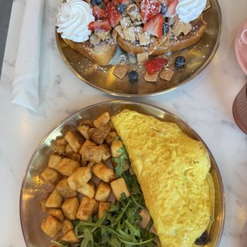 Keik Restaurant - French toast and breakfast omelette - Desserts Near Me - Doral, Florida Keik Restaurant - French toast and breakfast omelette - Desserts Near Me - Doral, Florida