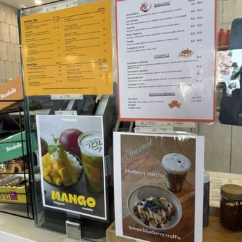 Peak Cafe - Seasonal menu - Cafes Near Me - Northridge, California