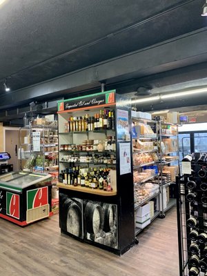 Coco's Italian Market, Restaurant & Catering by null