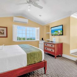 Dove Creek Resort & Marina - Guest room