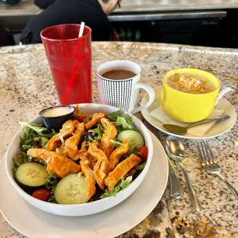 Market & Maple - Buffalo chicken salad & possibly the best broccoli cheddar soup I've ever had. - Breakfast & Brunch Near Me - Dyer, Indiana