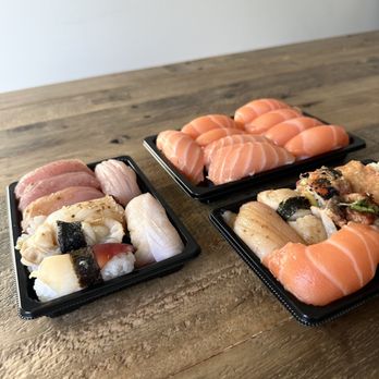 FOB Sushi Bar - My selection of nigiri - Sushi Bars Near Me - Seattle, Washington