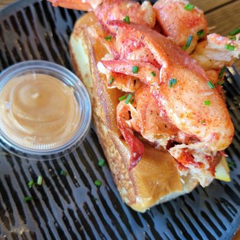 Hook & Anchor - 6 oz lobster roll - Seafood Near Me - Costa Mesa, California Hook & Anchor - 6 oz lobster roll - Seafood Near Me - Costa Mesa, California