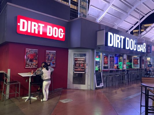 Dirt Dog Bar by null