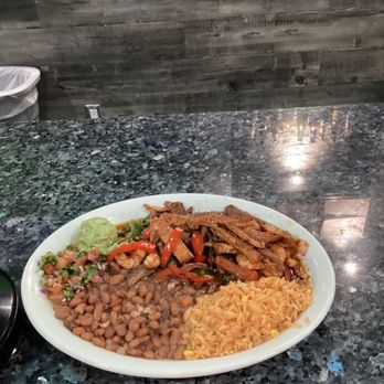 El Ancla Restaurant & Bar - Fajitas mixtas - Mexican Near Me - Pico Rivera, California El Ancla Restaurant & Bar - Fajitas mixtas - Mexican Near Me - Pico Rivera, California