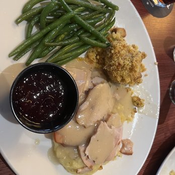 Houlihan's - Thanksgiving dinner - New American Near Me - Noblesville, Indiana Houlihan's - Thanksgiving dinner - New American Near Me - Noblesville, Indiana