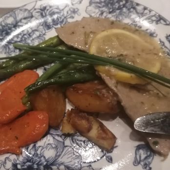 Castello Ristorante - Veal Scaloppini - Italian Near Me - Woodbridge, Ontario Castello Ristorante - Veal Scaloppini - Italian Near Me - Woodbridge, Ontario