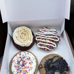 Red Velvet Frosted Sugar Daddy Brookie Red Velvet Frosted Sugar Daddy Brookie