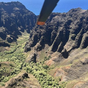 Jack Harter Helicopters - Aerial Tours Near Me - Lihue, Hawaii Jack Harter Helicopters - Aerial Tours Near Me - Lihue, Hawaii