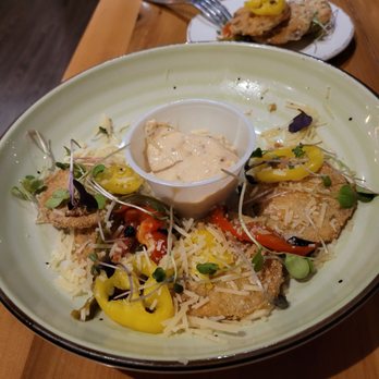 Persimmons Waterfront Restaurant - Fried green tomatoes - New American Near Me - New Bern, North Carolina Persimmons Waterfront Restaurant - Fried green tomatoes - New American Near Me - New Bern, North Carolina