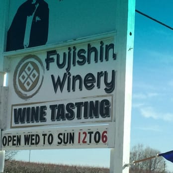 Free Dog Wines - Right off the highway, great pit stop for wine & super clean restrooms too! - Wine Tasting Room Near Me - Caldwell, Idaho Free Dog Wines - Right off the highway, great pit stop for wine & super clean restrooms too! - Wine Tasting Room Near Me - Caldwell, Idaho
