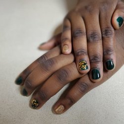 Lee Nails - Nails