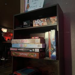 Honky Tonk Bar and Grill - Games