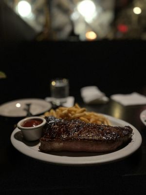 Paul Bar/Food by null